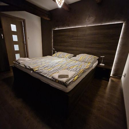 Apartmany Pod Klasterem Kladruby  Luaran gambar