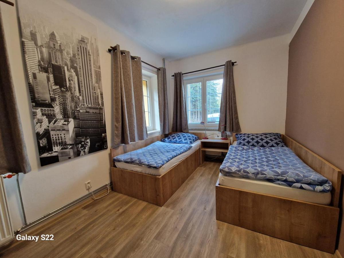 Apartmany Pod Klasterem Kladruby  Luaran gambar