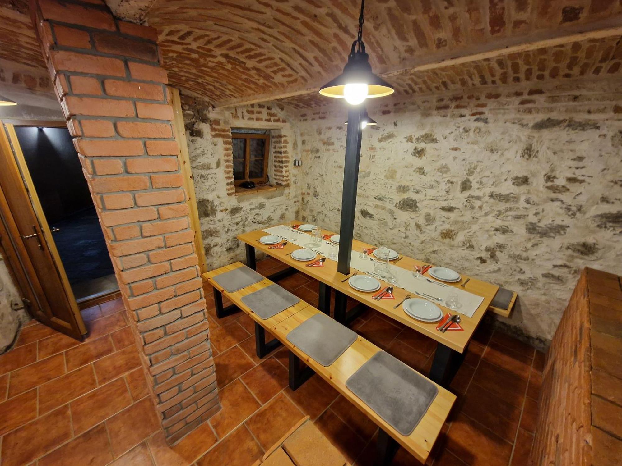 Apartmany Pod Klasterem Kladruby  Luaran gambar