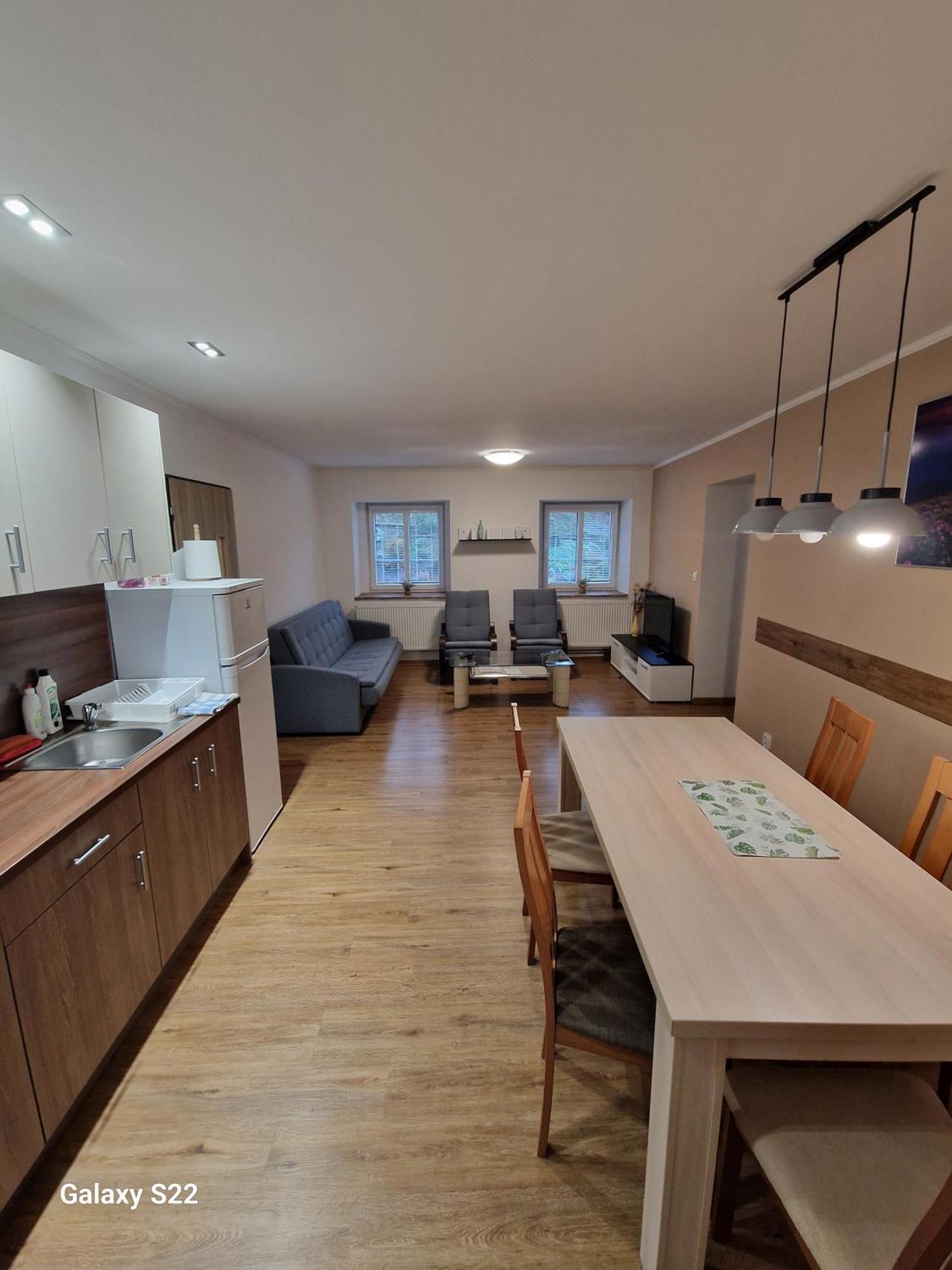 Apartmany Pod Klasterem Kladruby  Luaran gambar