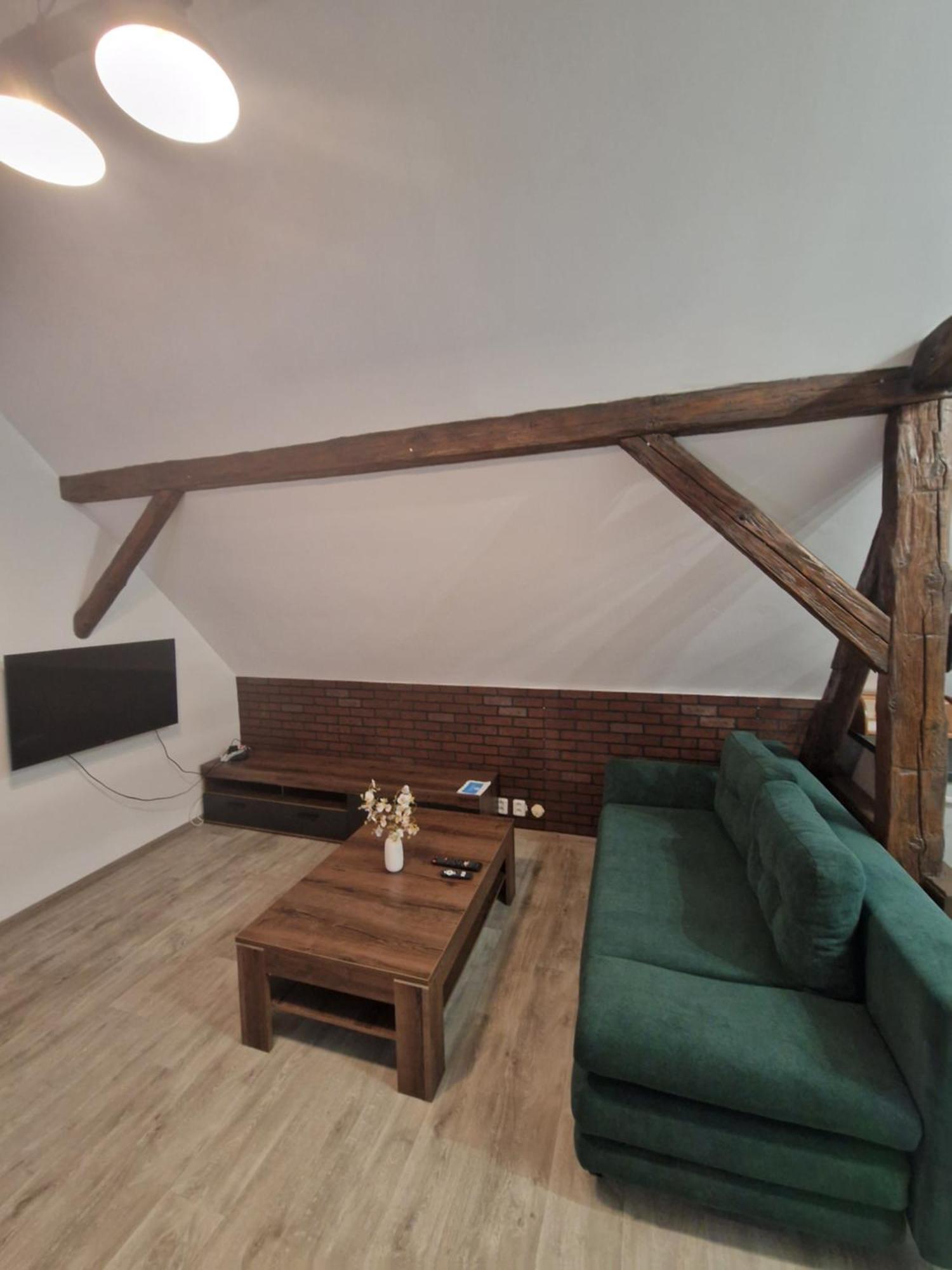 Apartmany Pod Klasterem Kladruby  Luaran gambar