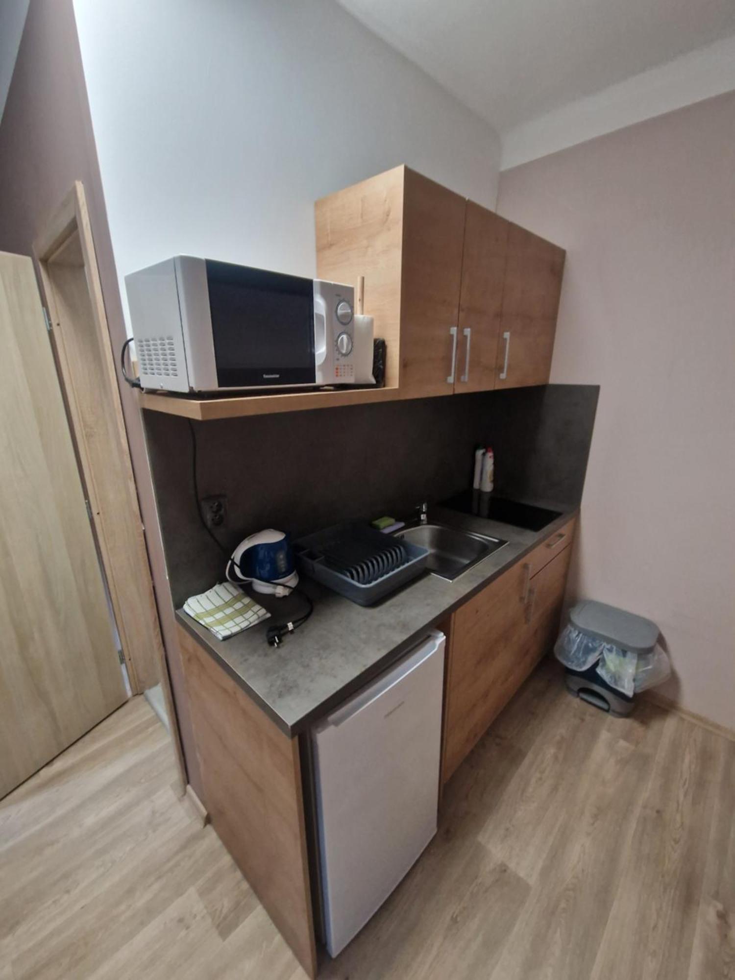 Apartmany Pod Klasterem Kladruby  Luaran gambar