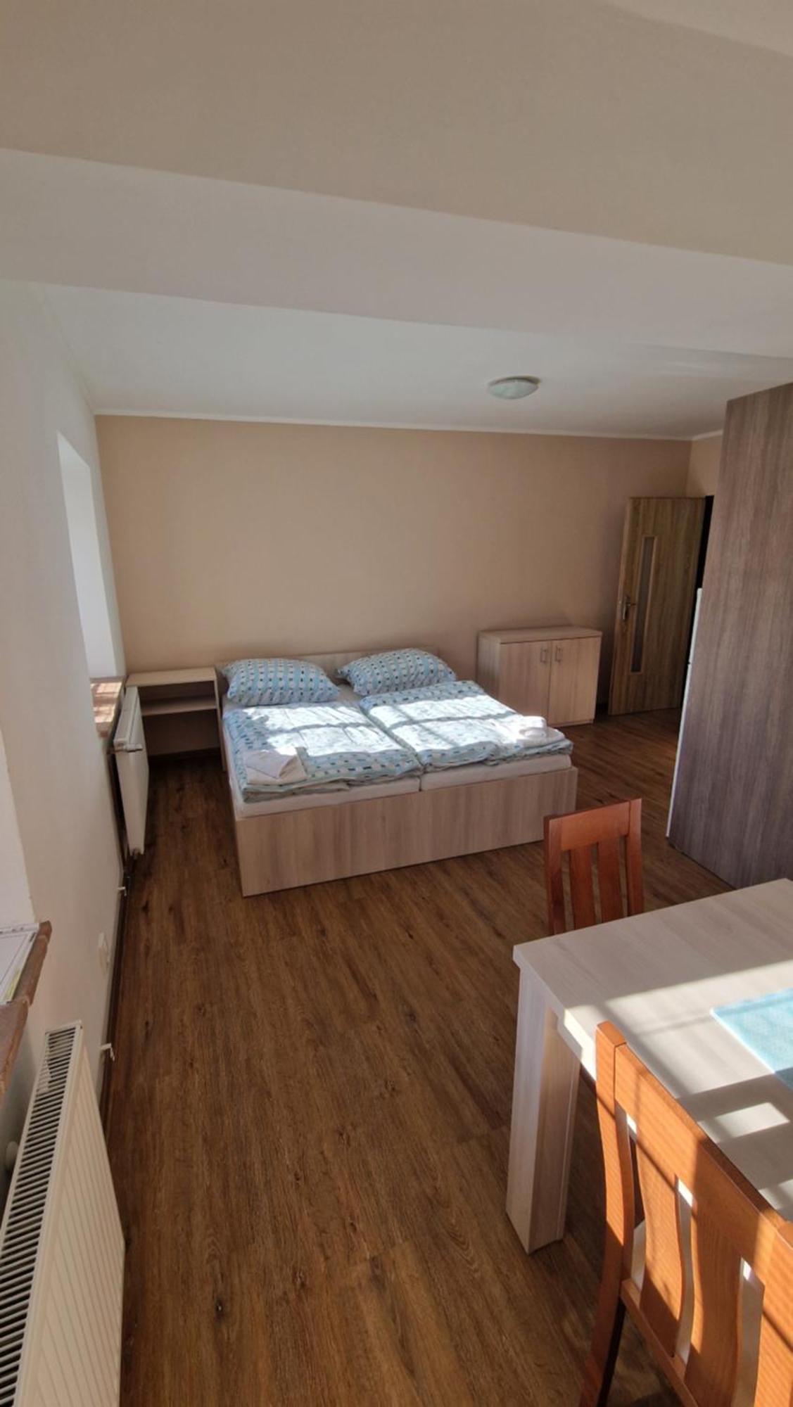 Apartmany Pod Klasterem Kladruby  Luaran gambar